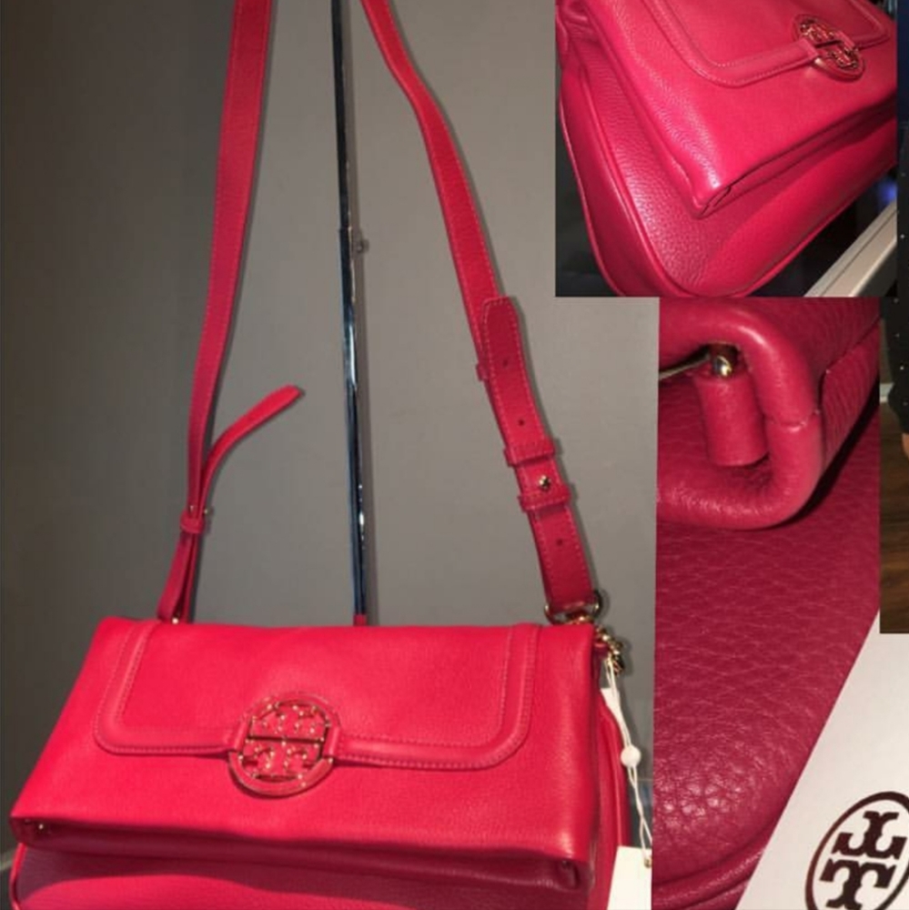 🌷Tory Burch Amanda fold over leather handbag
